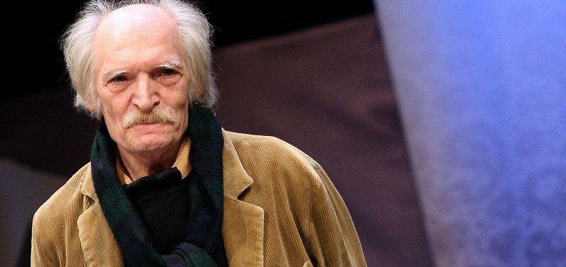 رمان سرگرمی؛ رمان متفکرانه